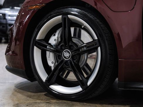 Used 2021 Porsche Taycan 4S w/ Premium Package image 57