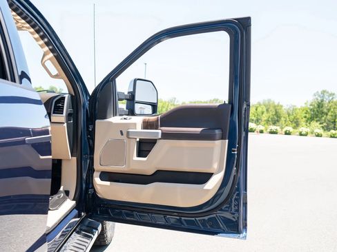 Used 2018 Ford F150 Lariat w/ Equipment Group 502A Luxury AWD/4WD image 48