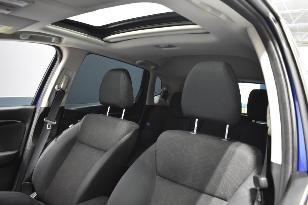 Used 2015 Honda Fit EX image 17