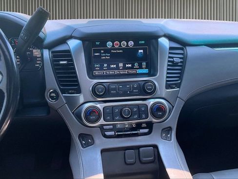 Used 2019 Chevrolet Tahoe LT w/ Luxury Package AWD/4WD image 8