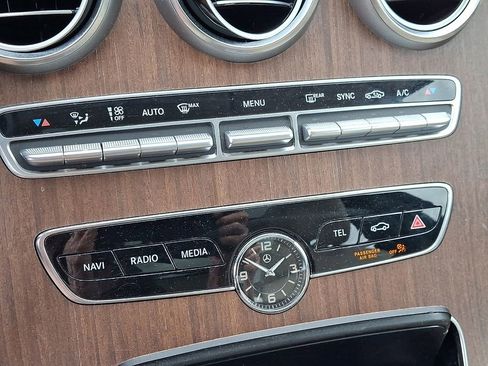 Used 2019 Mercedes-Benz C 300 4MATIC Sedan w/ Premium Package image 17