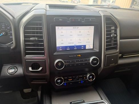 Used 2020 Ford Expedition XLT w/ Equipment Group 202A RWD image 20