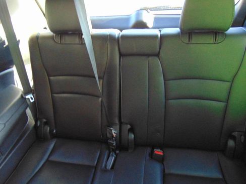 Used 2017 Honda Pilot EX-L image 10