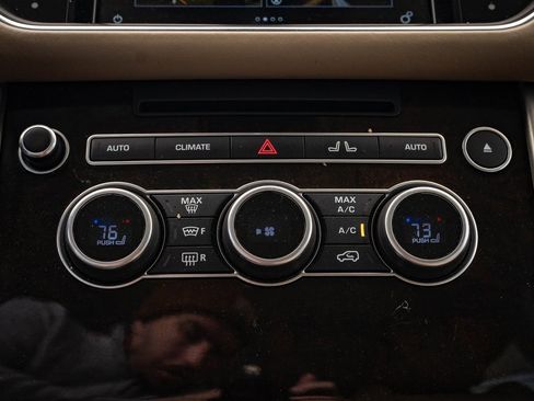 Used 2016 Land Rover Range Rover Supercharged image 34