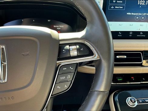 Used 2021 Lincoln Nautilus Reserve FWD image 14