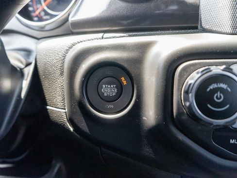 Used 2022 Jeep Wrangler Unlimited Sport AWD/4WD image 22