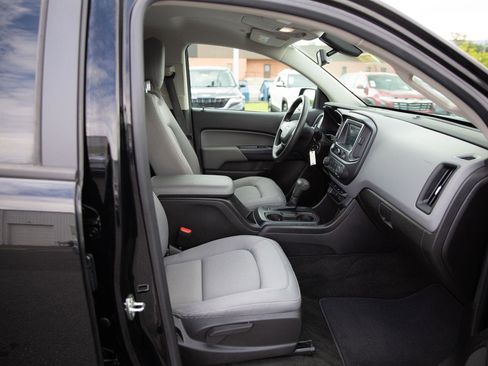 Used 2018 Chevrolet Colorado W/T w/ WT Convenience Package AWD/4WD image 22