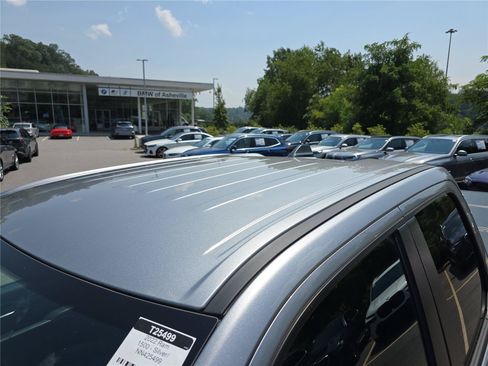 Used 2022 RAM 1500 Big Horn RWD image 11