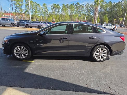 Used 2023 Chevrolet Malibu LT image 3