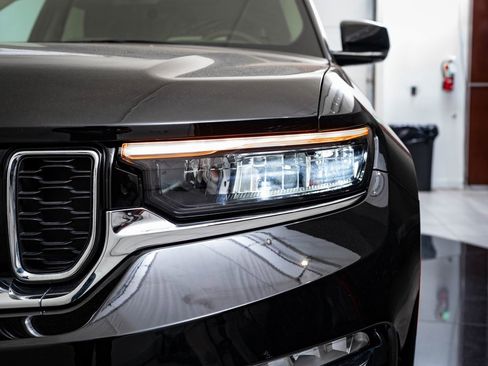 Used 2024 Jeep Grand Cherokee Limited 4xe image 15