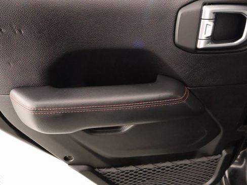 Used 2019 Jeep Wrangler Unlimited Rubicon image 17