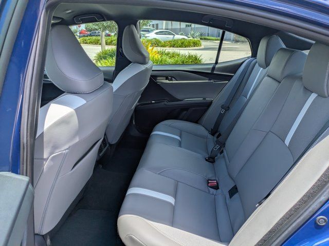 Used 2025 Toyota Camry SE w/ Convenience Package FWD image 13