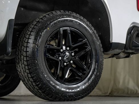 Used 2022 Chevrolet Silverado 1500 LT Trail Boss w/ Convenience Package II AWD/4WD image 53