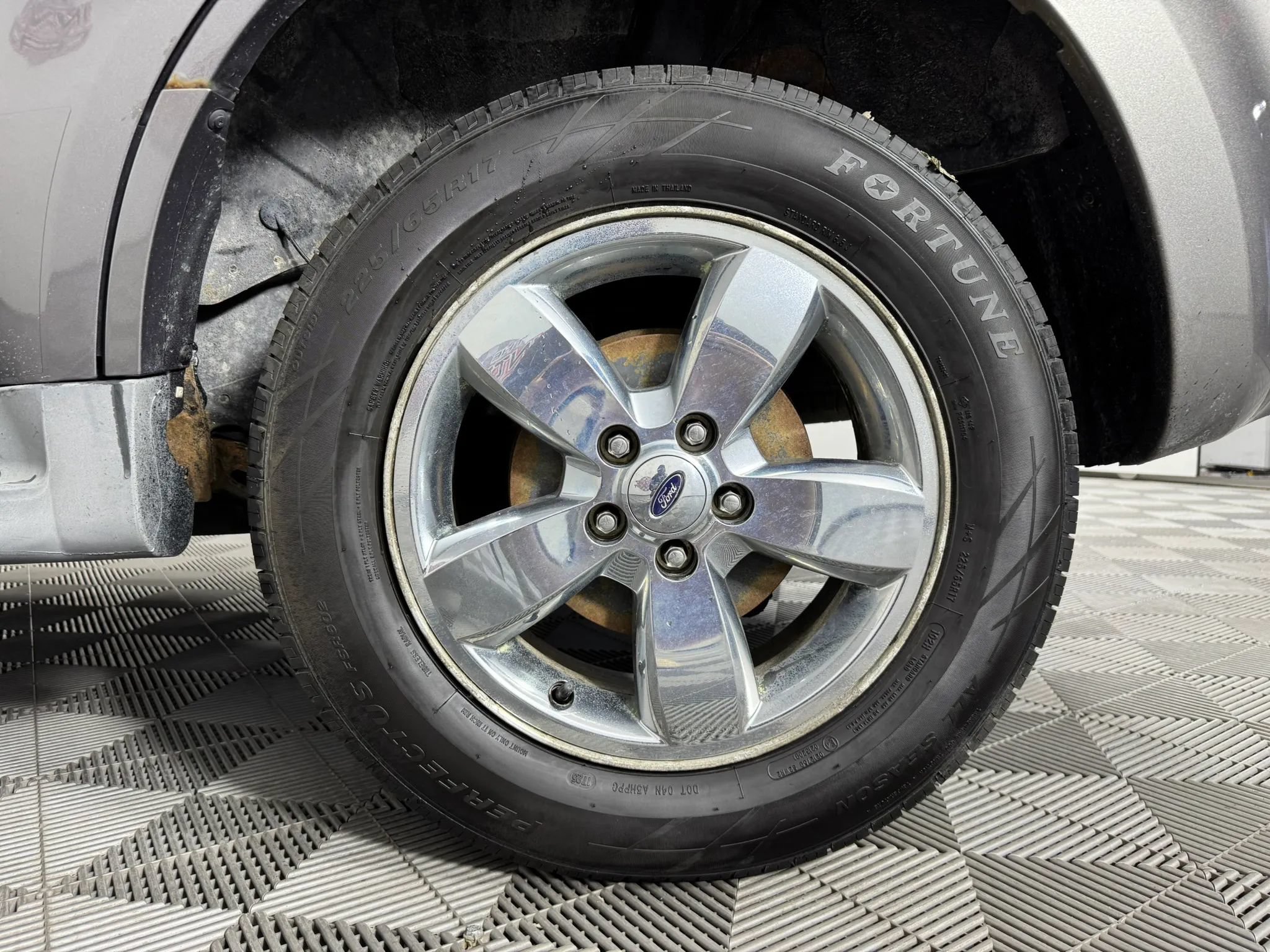 Used 2010 Ford Escape Limited AWD/4WD image 40