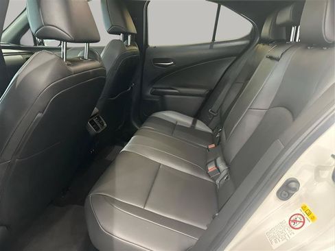 Used 2019 Lexus UX 250h w/ Premium Package AWD/4WD image 12