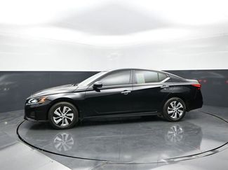 Used 2025 Nissan Altima 2.5 S FWD video 3