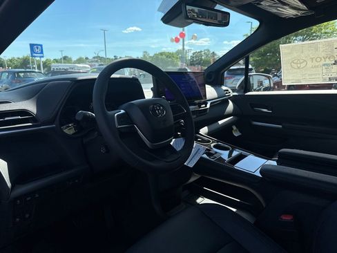 New 2026 Toyota Sienna Limited AWD/4WD image 13