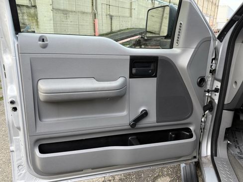 Used 2005 Ford F150 STX image 32