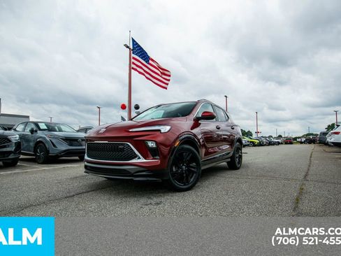 Used 2024 Buick Encore GX Sport Touring image 11