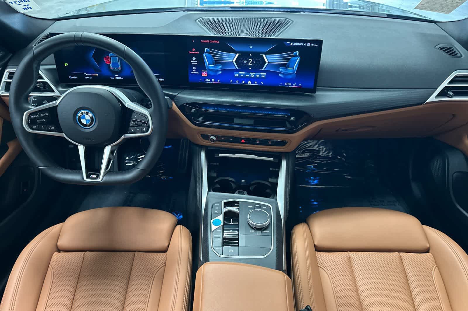 Used 2025 BMW i4 eDrive40 w/ M Sport Package RWD image 3