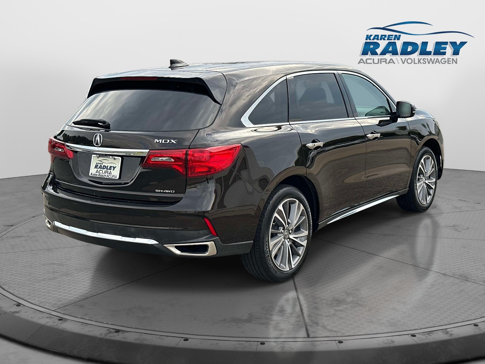 Certified 2018 Acura MDX w/ Technology Package AWD/4WD image 2