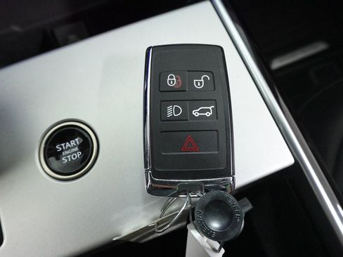 Used 2024 Land Rover Range Rover SE AWD/4WD image 24