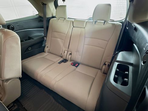 Used 2018 Honda Pilot EX-L image 28