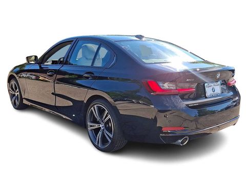 Used 2023 BMW 330i xDrive Sedan w/ Premium Package AWD/4WD image 4
