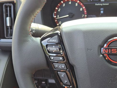 New 2025 Nissan Frontier PRO-4X w/ Pro Premium Package AWD/4WD image 29