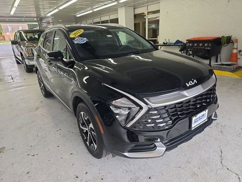 Certified 2023 Kia Sportage EX AWD/4WD image 7