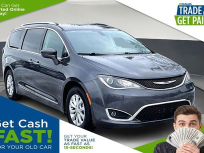 Used 2019 Chrysler Pacifica Touring-L