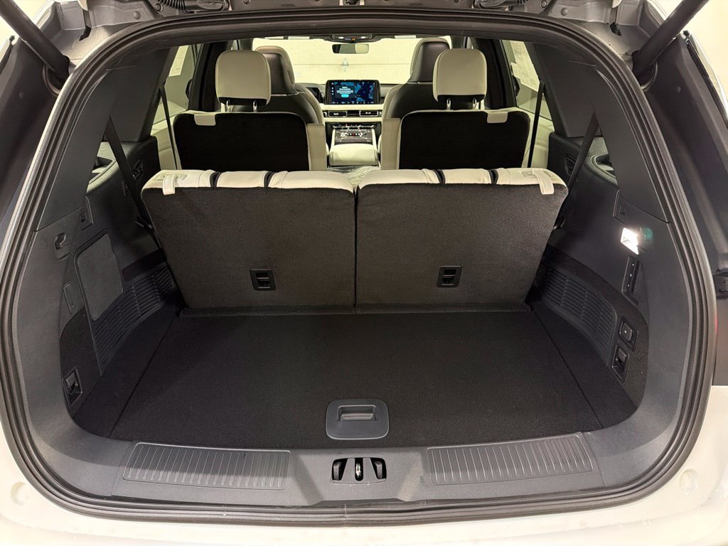 New 2027 Lincoln Aviator Black Label w/ Jet Appearance Package AWD/4WD image 40