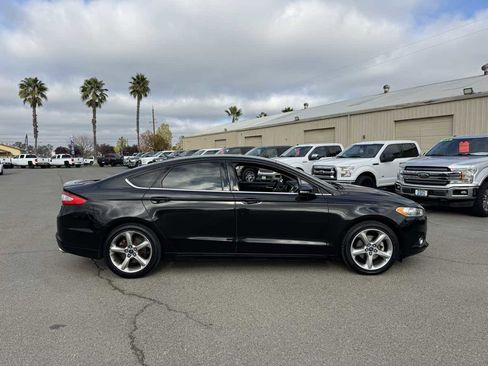 Used 2013 Ford Fusion SE image 13