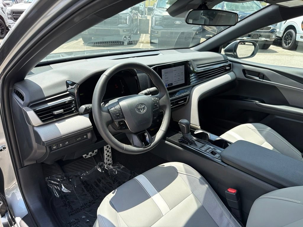 Used 2026 Toyota Camry SE FWD image 12
