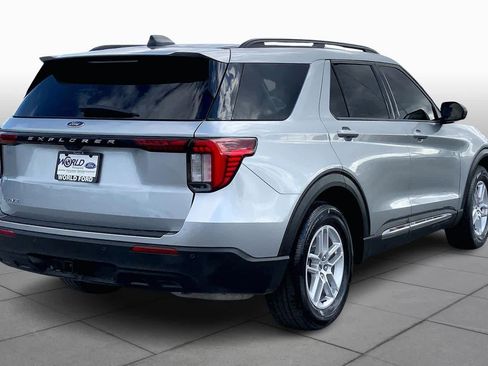Certified 2025 Ford Explorer Active image 12