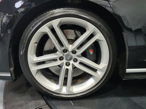 Used 2020 Audi S8 L w/ S8 Executive Package AWD/4WD image 23