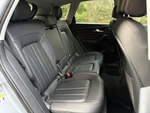 Used 2018 Audi Q5 2.0T Premium image 30