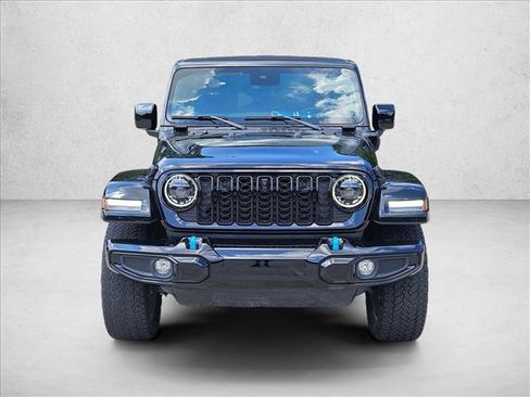 Used 2024 Jeep Wrangler High Altitude AWD/4WD image 2