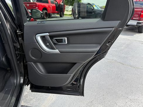 Used 2018 Land Rover Discovery Sport HSE AWD/4WD image 22