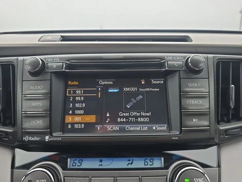 Used 2015 Toyota RAV4 XLE FWD image 27
