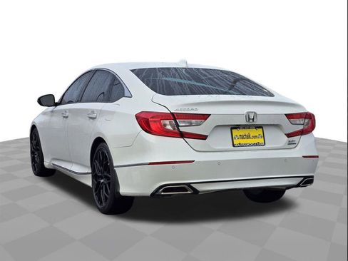 Used 2020 Honda Accord Touring image 6