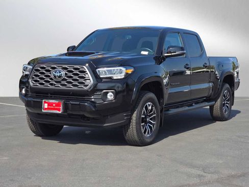 Certified 2023 Toyota Tacoma TRD Sport w/ Black Out Package (TMS) AWD/4WD image 6