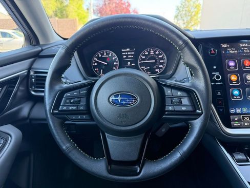 Certified 2025 Subaru Outback Onyx Edition AWD/4WD image 9