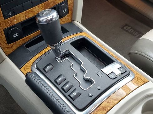 Used 2009 Jeep Grand Cherokee Limited w/ Quadra-Drive II 4X4 Group image 20