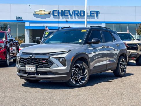 Used 2024 Chevrolet TrailBlazer RS w/ Driver Confidence Package FWD image 1