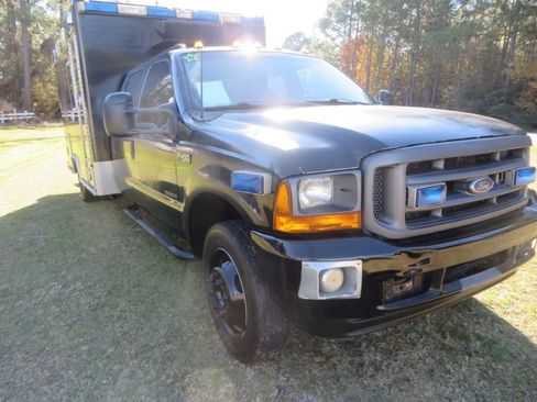 Used 2001 Ford F450 2WD Crew Cab Super Duty image 4