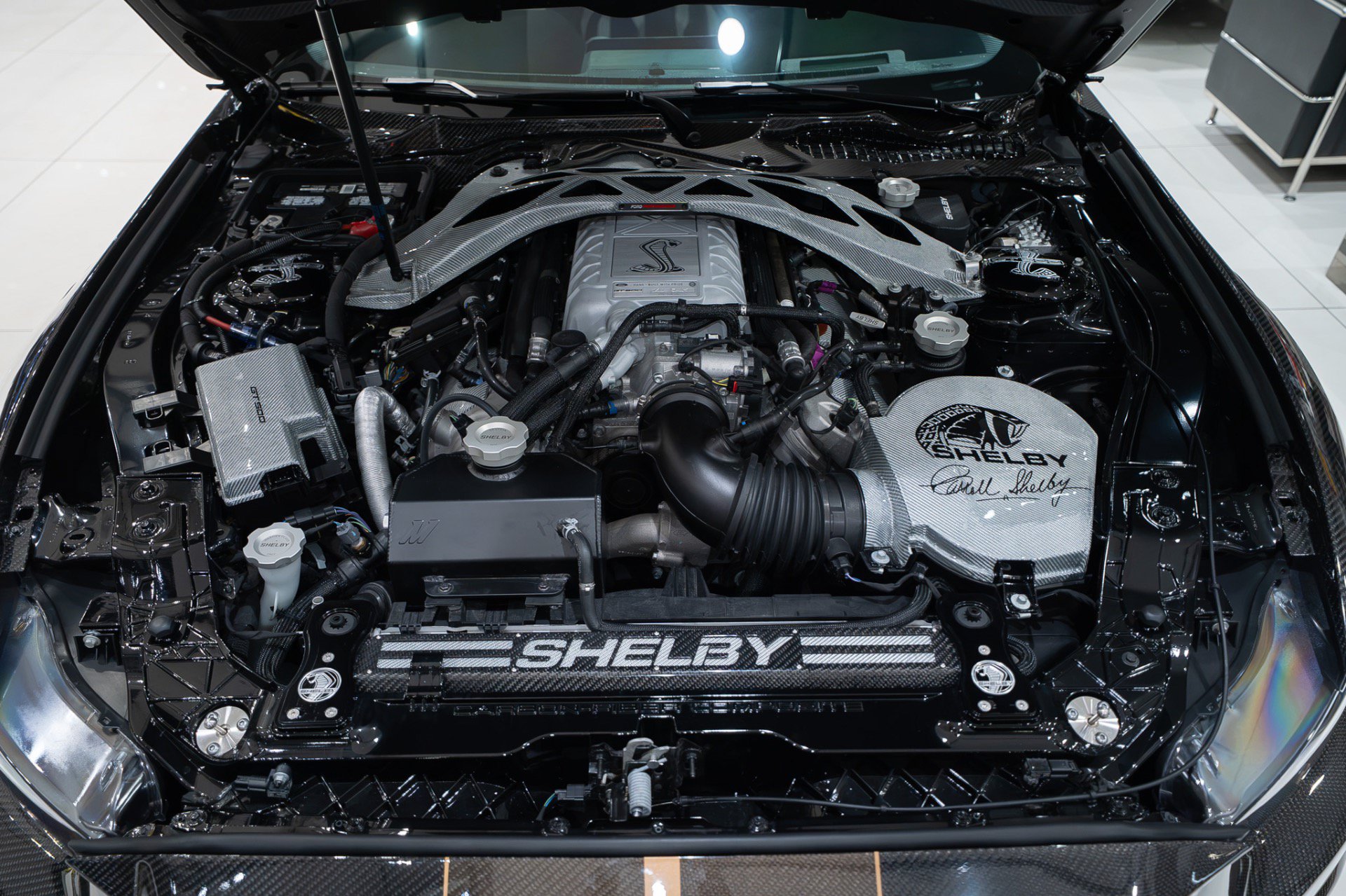 Used 2022 Ford Mustang Shelby GT500 w/ Carbon Fiber Track Pack RWD image 75