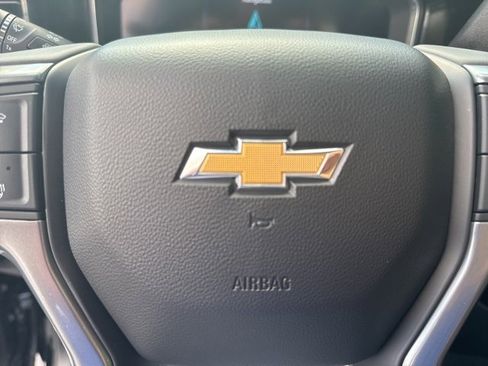 Used 2023 Chevrolet Silverado 1500 LT image 14