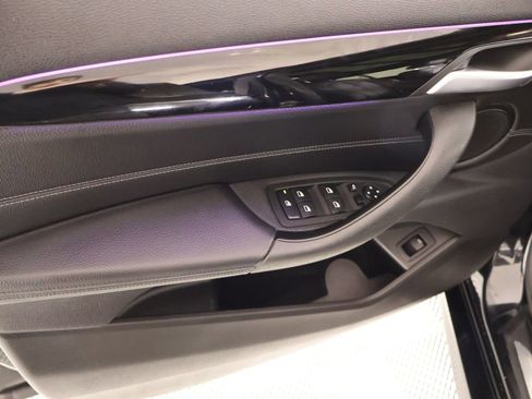 Used 2023 BMW X2 sDrive28i w/ M Sport Package image 16