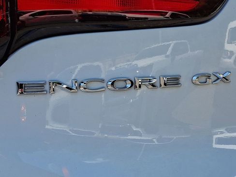 Used 2023 Buick Encore GX Preferred w/ Cold Weather Comfort Package FWD image 10